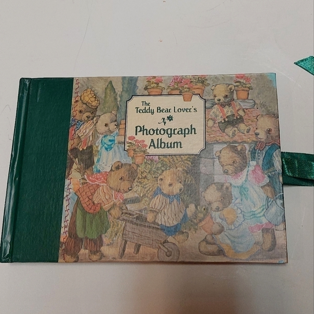 Vintage 1996 Teddy Bear Lover's Photograph Album (Hardcover-Green)